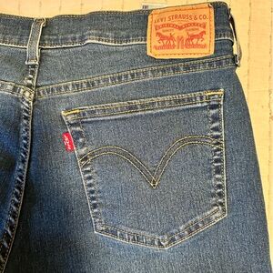 Levi's Women's Classic Blue Denim Boyfriend Jeans